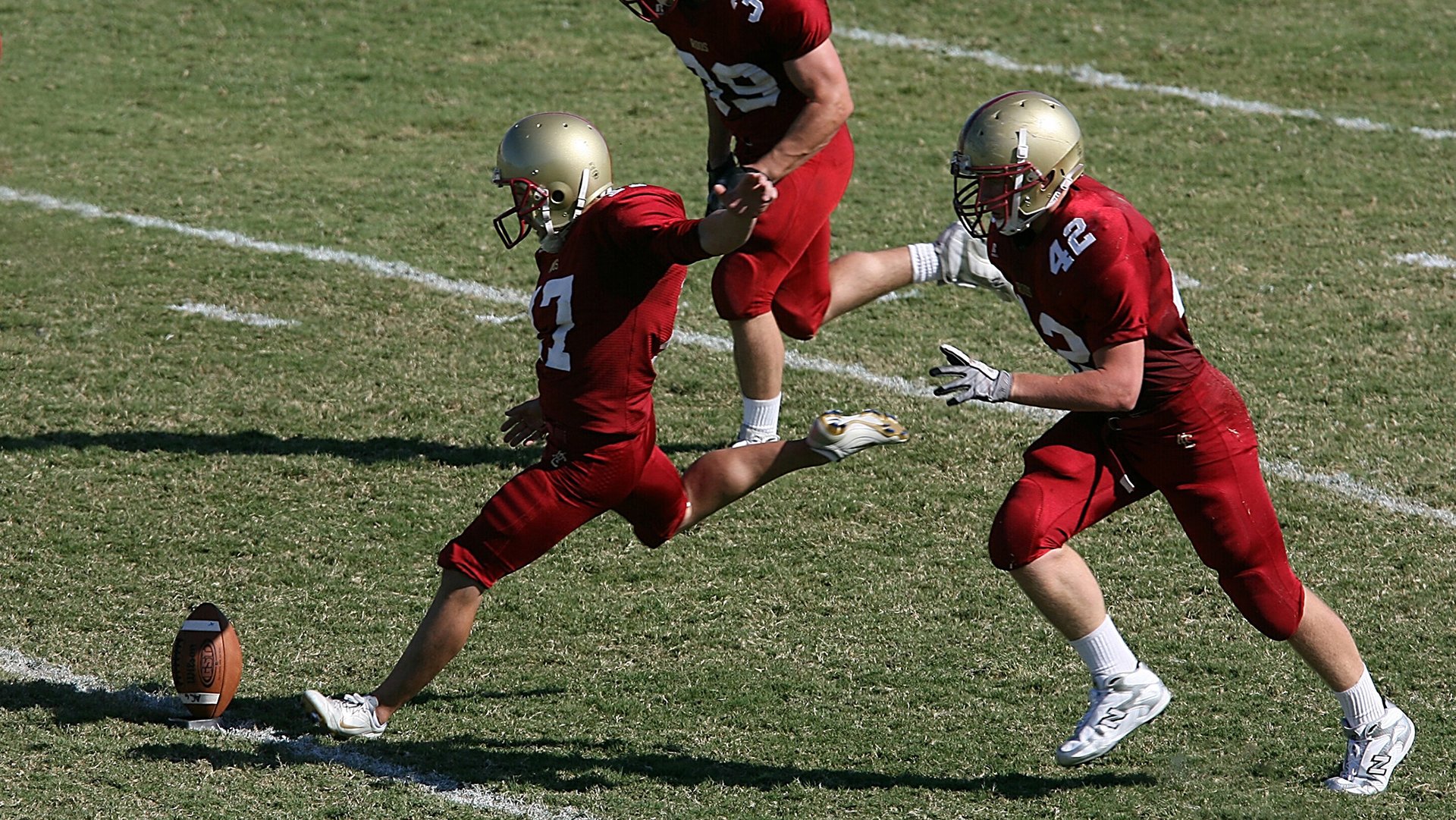 户外攀岩锦标赛：与自然对话的挑战，户外运动攀岩项目详细介绍